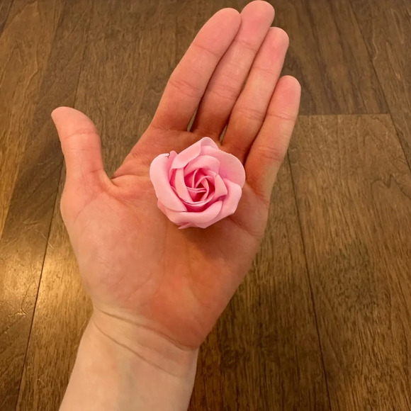 Fragrant Home Bundle - Lavender Sachets and Rose-Shaped Soap - Picture 2 of 4